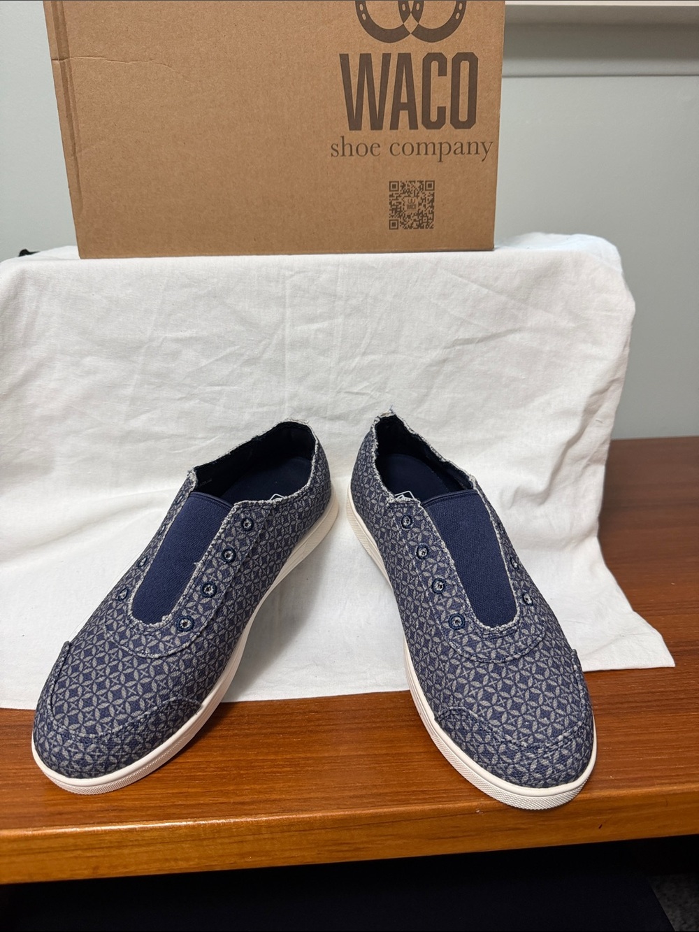 WACO Women's Navy Patterned Slip-On Sneakers
